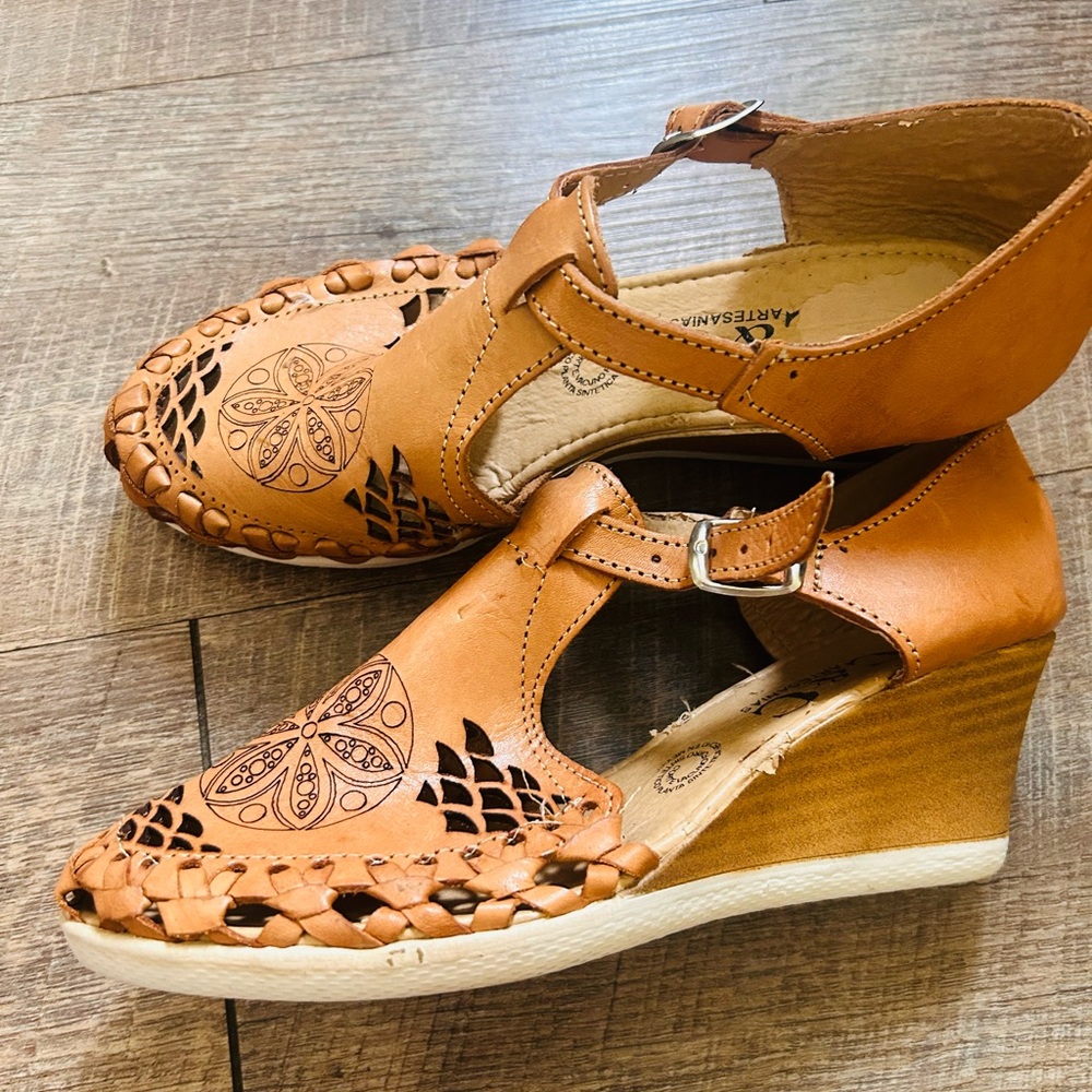 C&C Artesanías branded Mexican huarache leather sandals - Picture 2 of 8
